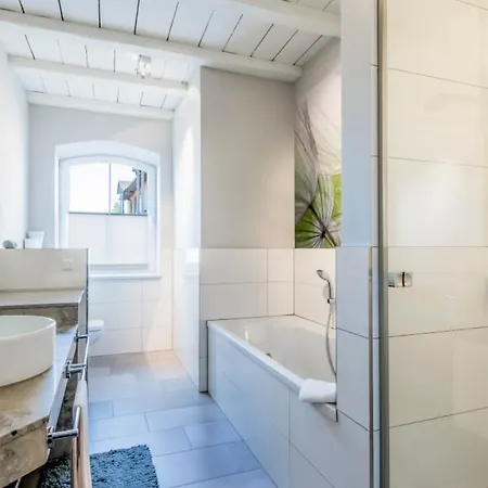 Lerchenhof - Ruhige Premium & Sauna * Reestow