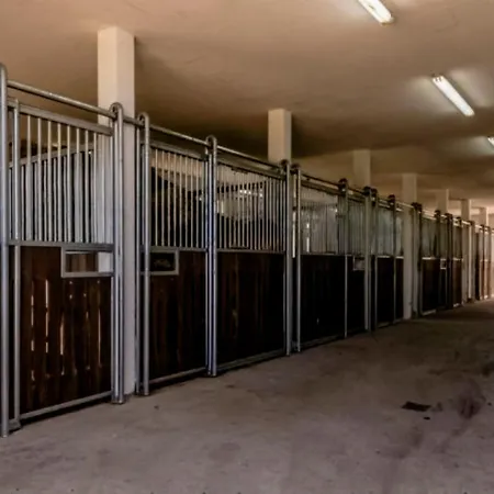 Lerchenhof In * Reestow