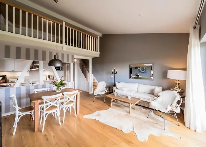 Lerchenhof In * Reestow